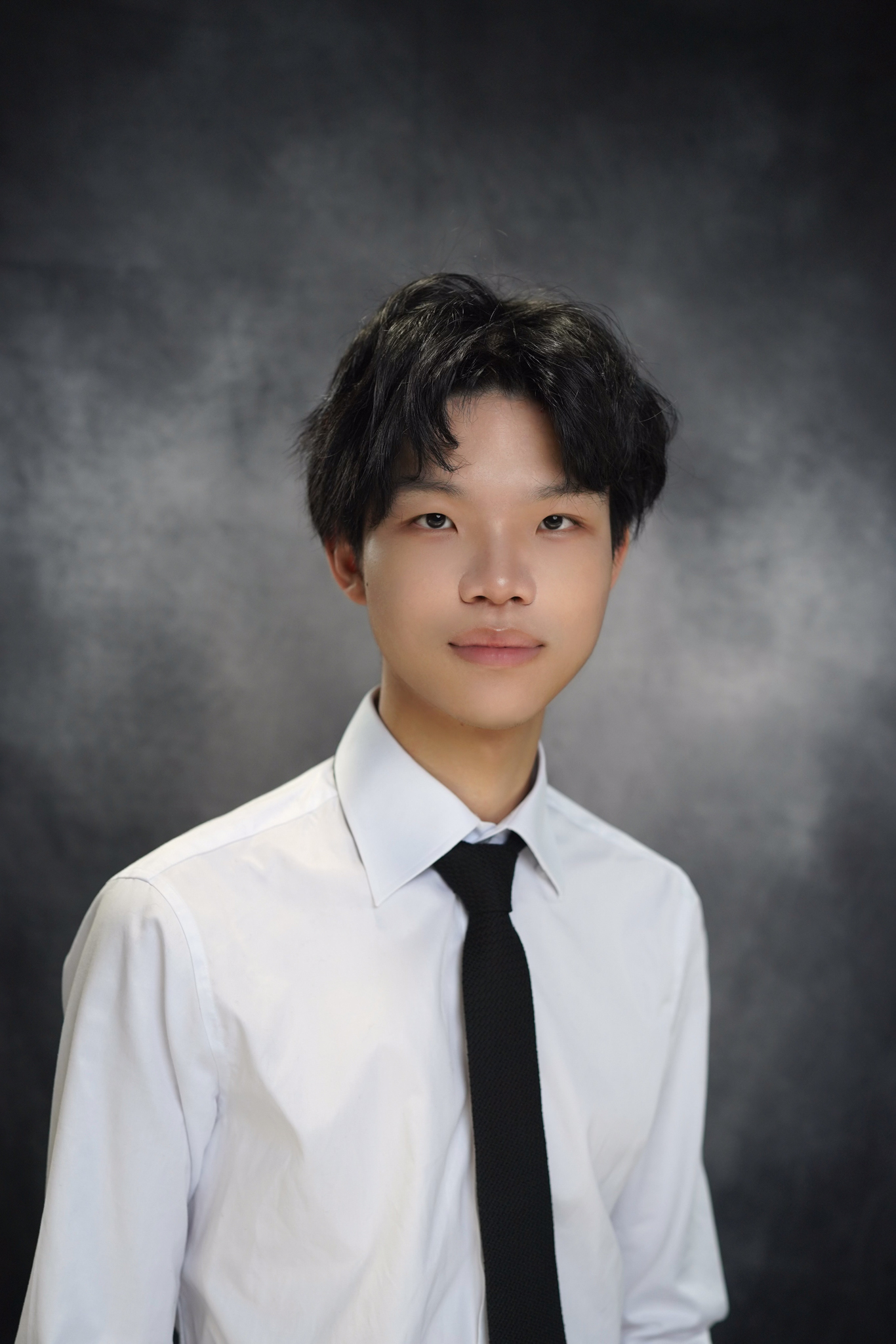 Henryk Chan 
 (Haolin Chen)